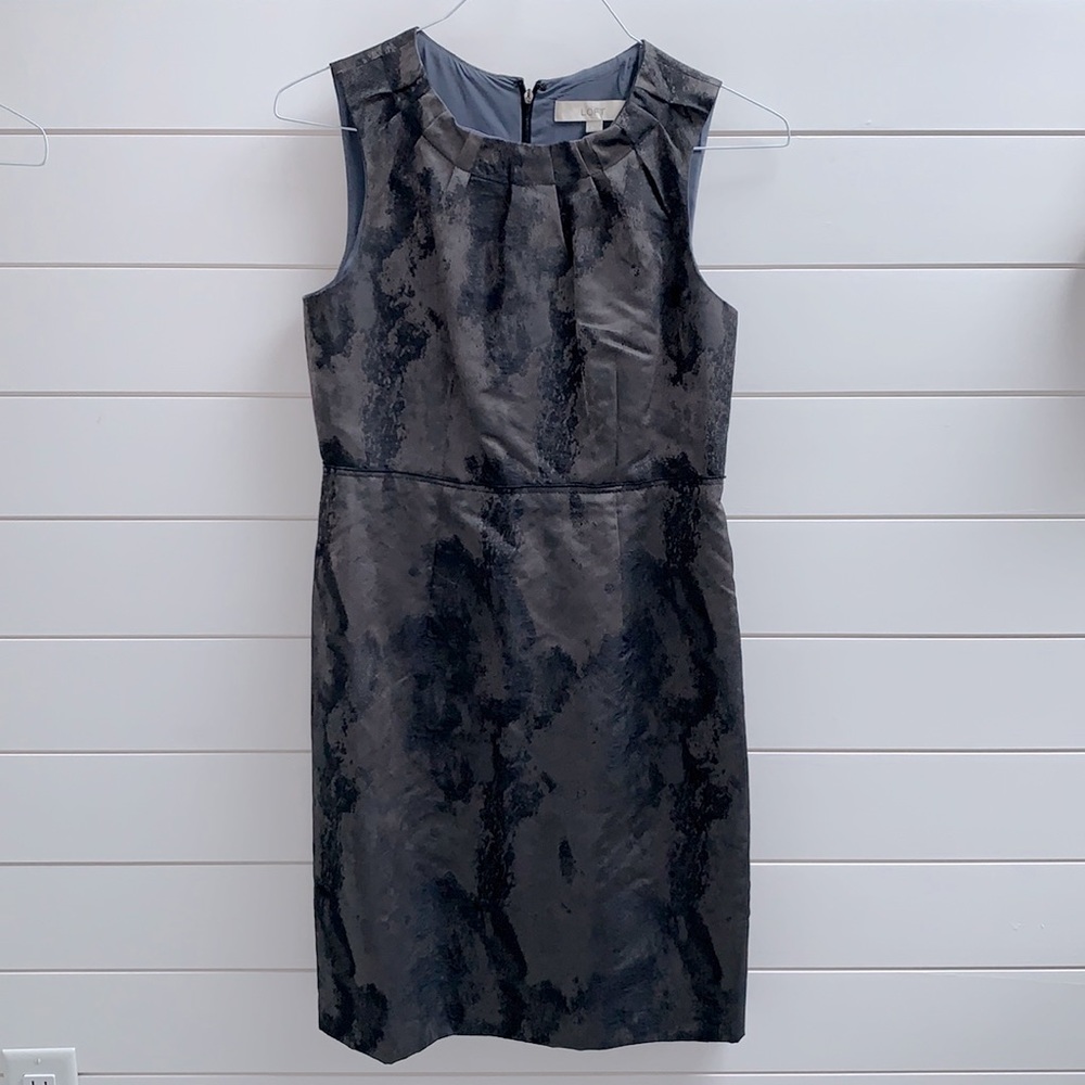 Silver/Gray Sheath Dress by Loft Size 6 Work Holiday Classic Party